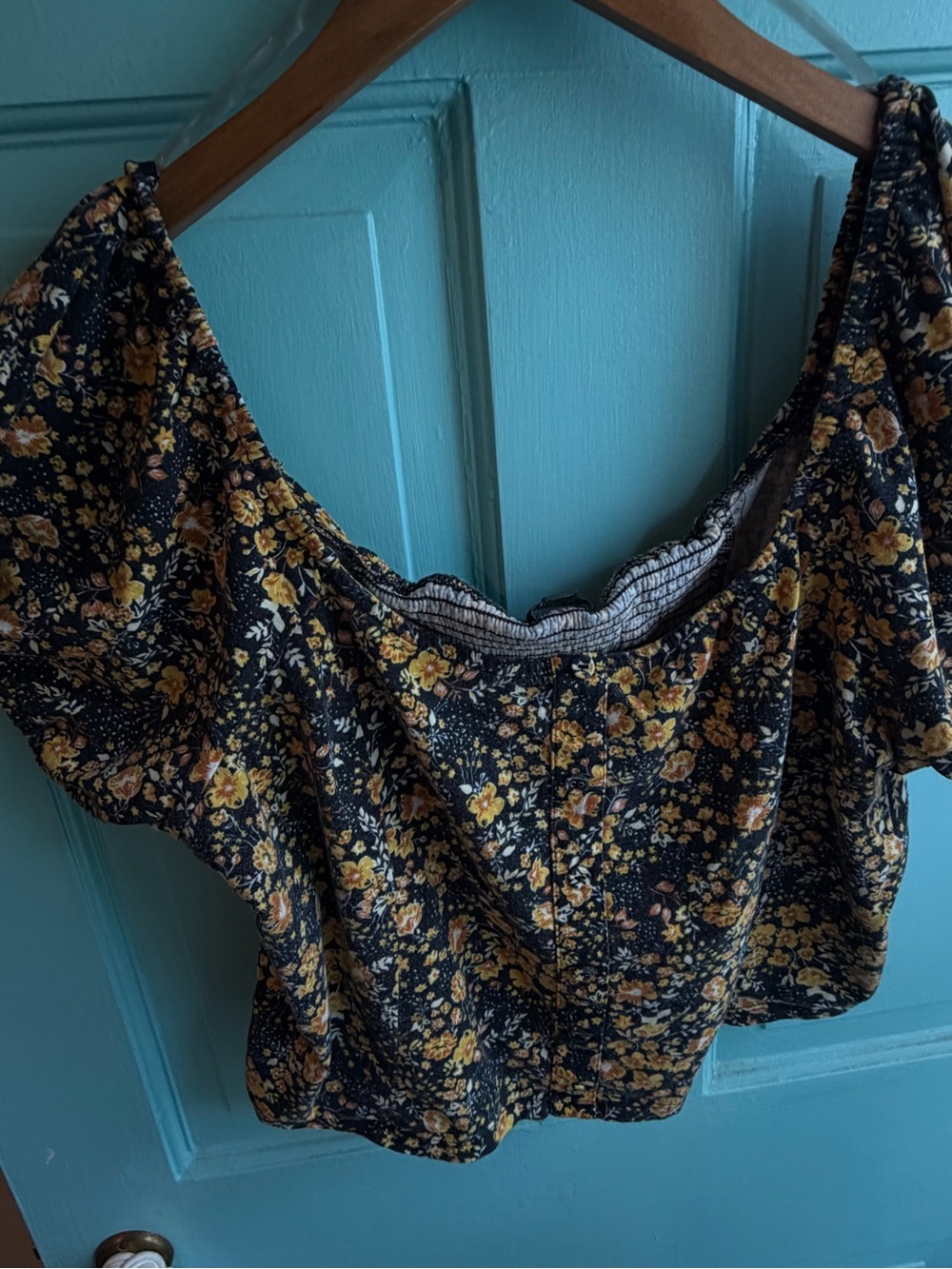 Floral peasant crop top perfect for Ren Fest